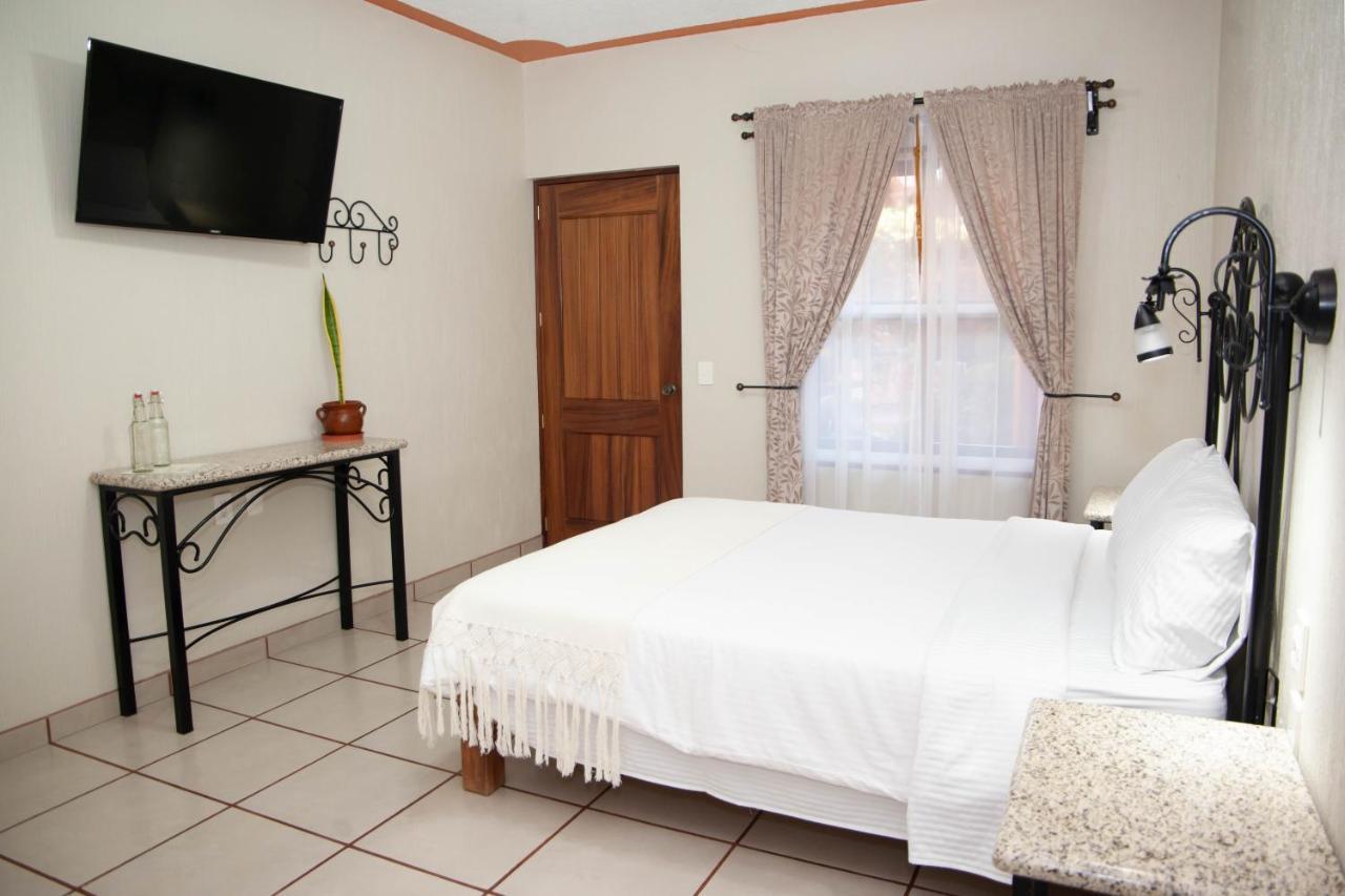 Encanto De La Sierra Hotel Маскота Екстер'єр фото